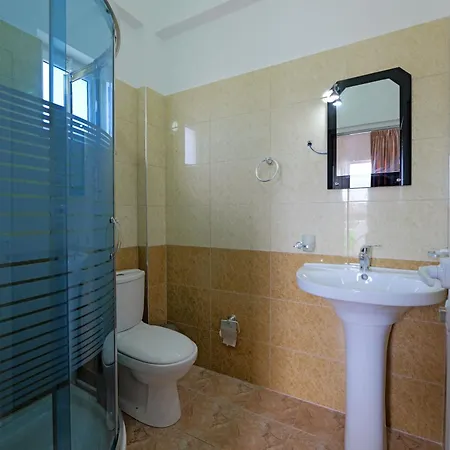 Vila Aurora 3* קסאמיל