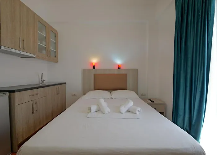 Guest house Vila Aurora Ksamil