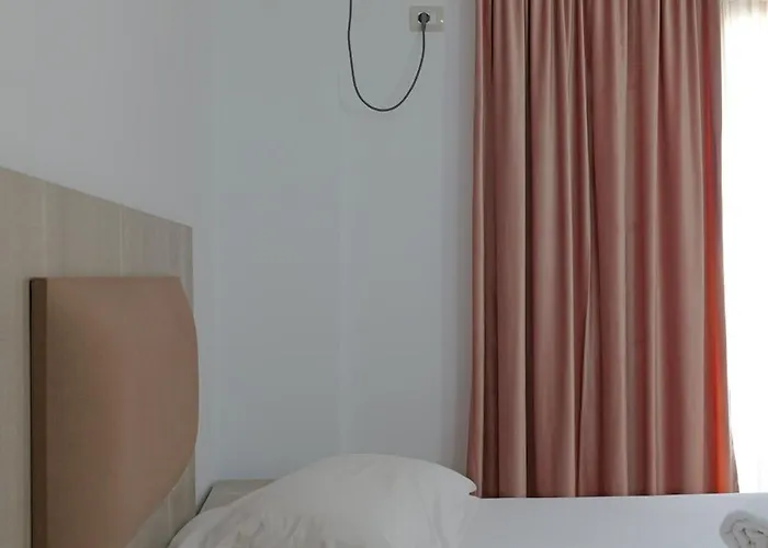 Guest house Vila Aurora 3*