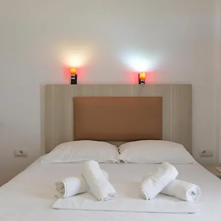 Pensionat Vila Aurora Ksamil