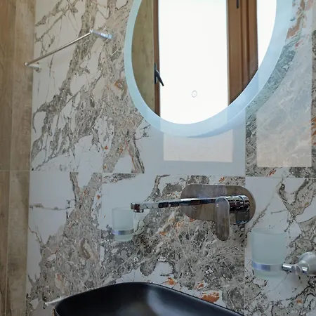 Vila Aurora 3* Ксамил