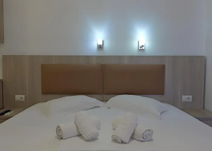 Vila Aurora Pensionat Ksamil